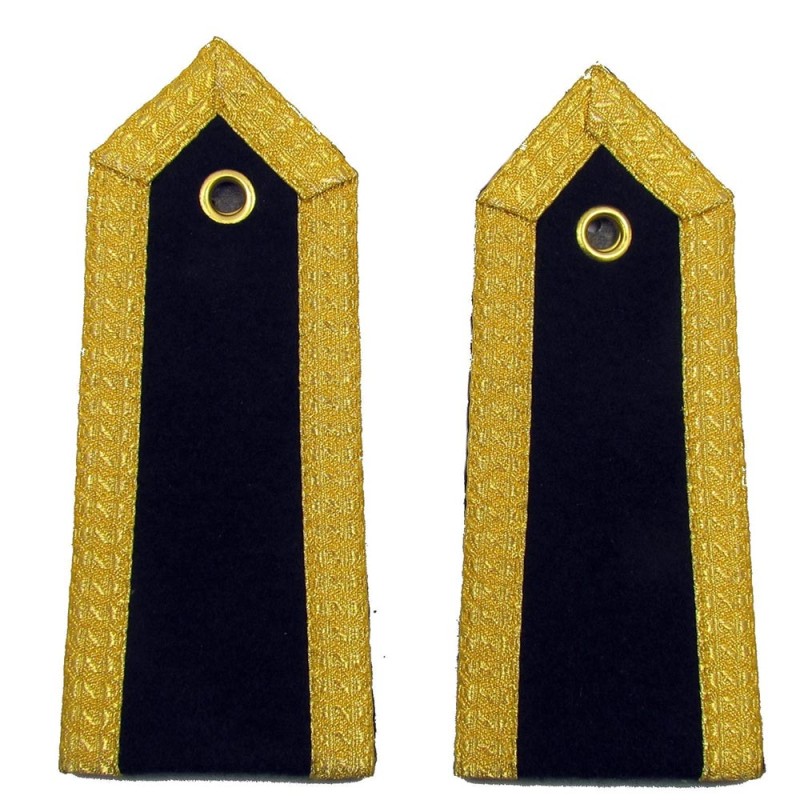 EPAULETTE SHOULDERS